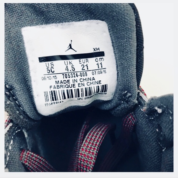 NIKE Toddler Jordan Retro 1 Basketball Shoes - Picture 7 of 8